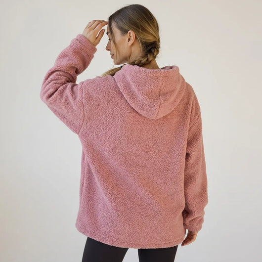Farlique PocketPal Hoodie — Oversize Teddyfleece mit Tiertasche